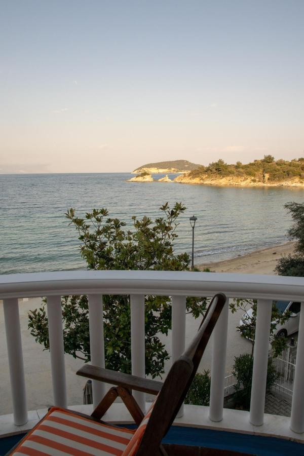 Just On The Sea 1 Villa Nea Iraklitsa Exterior photo